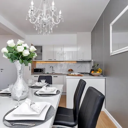 Koky Apartament *
